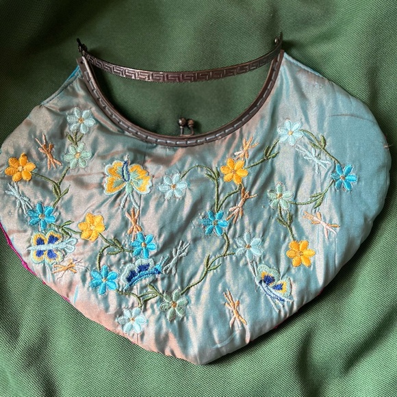 LAILA ROWE-VINTAGE EVENING CLUTCH/PURSE with ajustable HANDLE - Picture 8 of 10